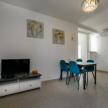 Oliva Apartment Vrbnik Luaran gambar