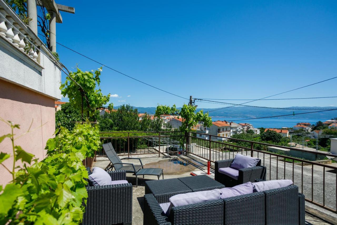 Oliva Apartment Vrbnik Luaran gambar