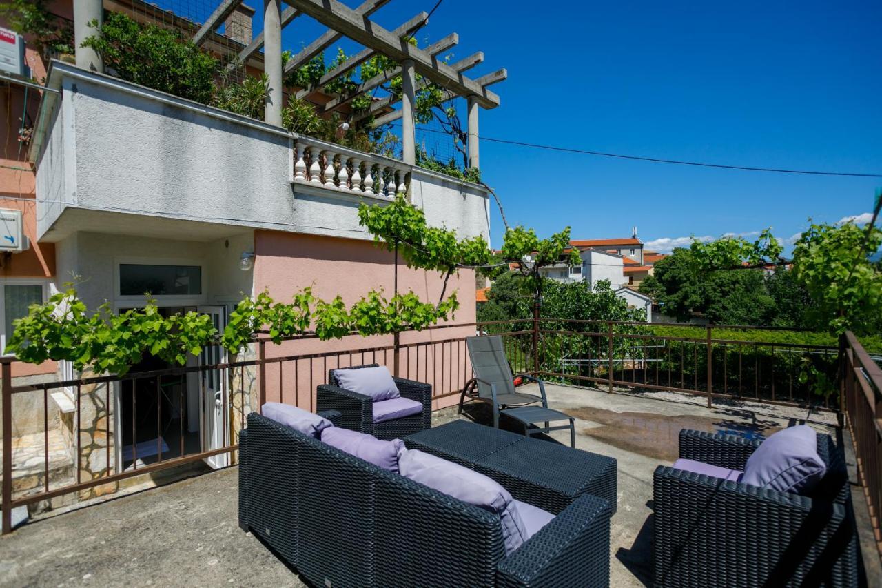 Oliva Apartment Vrbnik Luaran gambar