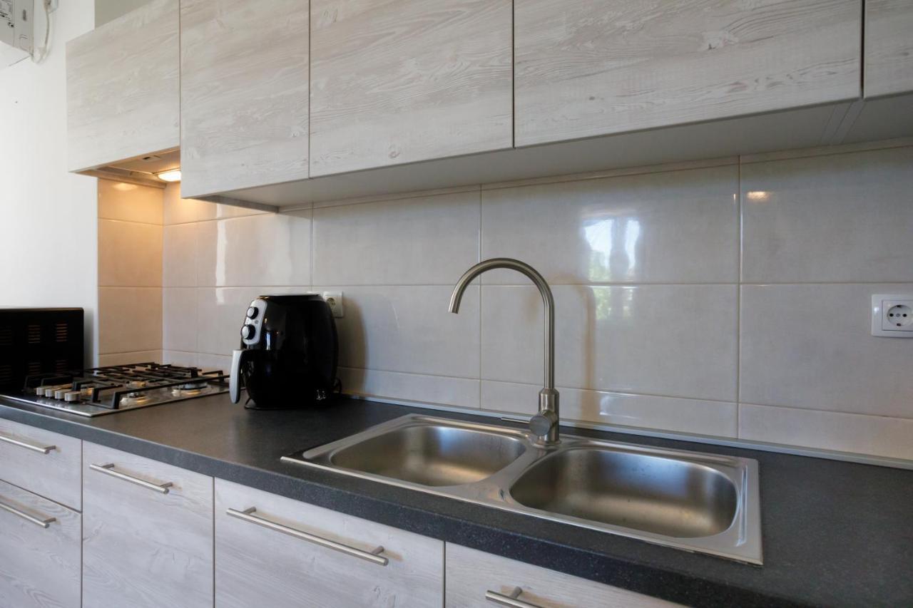 Oliva Apartment Vrbnik Luaran gambar